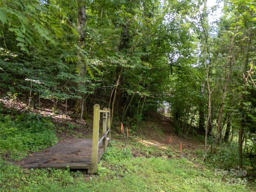 124 Wilds Branch Road, Marshall, NC 28753.  MLS# CAR4152556, YatesRealty ID 11710. Easy hiking trails
