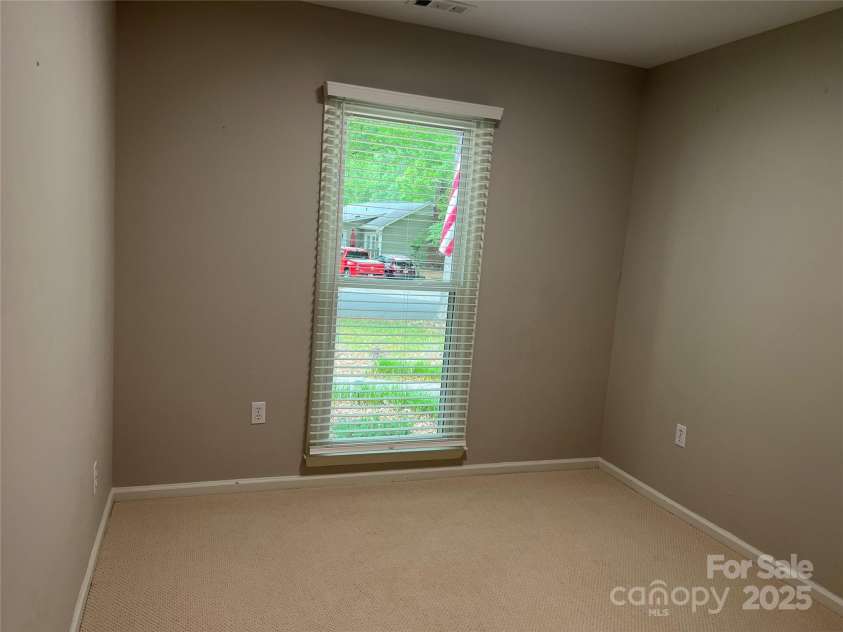 9207 Branson Court, Charlotte, NC 28210.  MLS# CAR4254851, YatesRealty ID 11711. 
