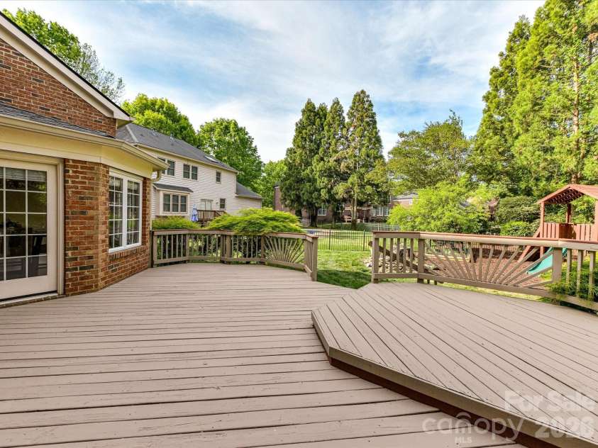 11958 Chevis Court, Charlotte, NC 28277.  MLS# CAR4367126, YatesRealty ID 11712. 