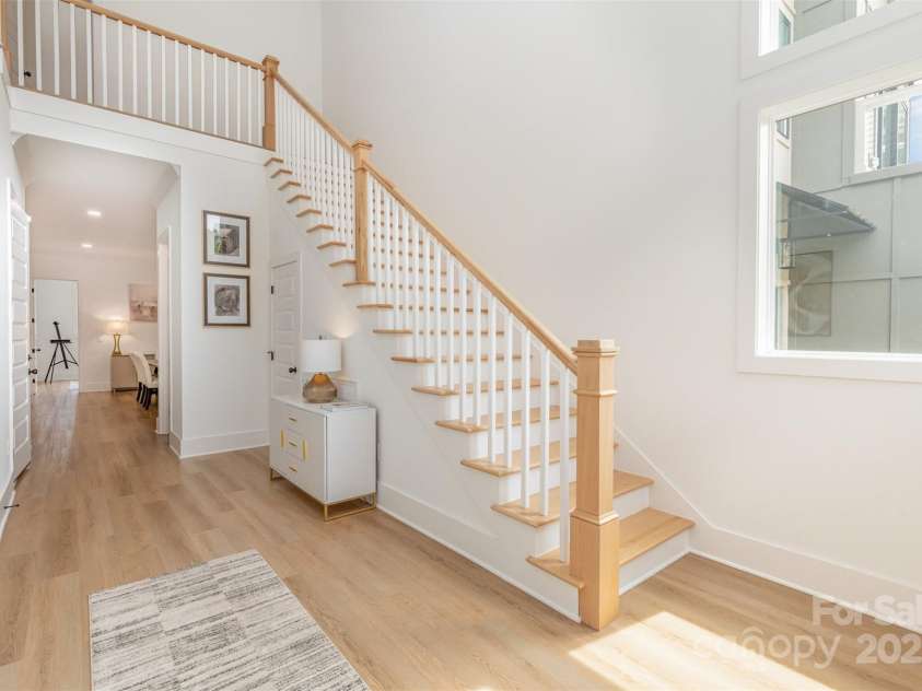 933 Tennyson Drive, Charlotte, NC 28208.  MLS# CAR4249434, YatesRealty ID 11712. 