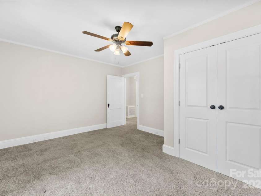 2008 Highland Street, Charlotte, NC 28208.  MLS# CAR4252481, YatesRealty ID 11713. 