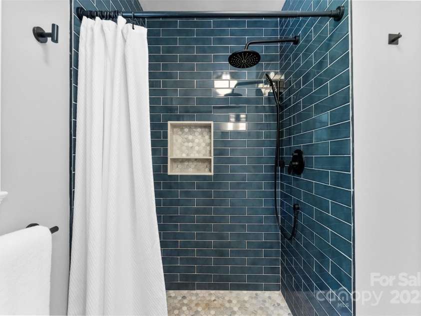 2008 Highland Street, Charlotte, NC 28208.  MLS# CAR4252481, YatesRealty ID 11713. 