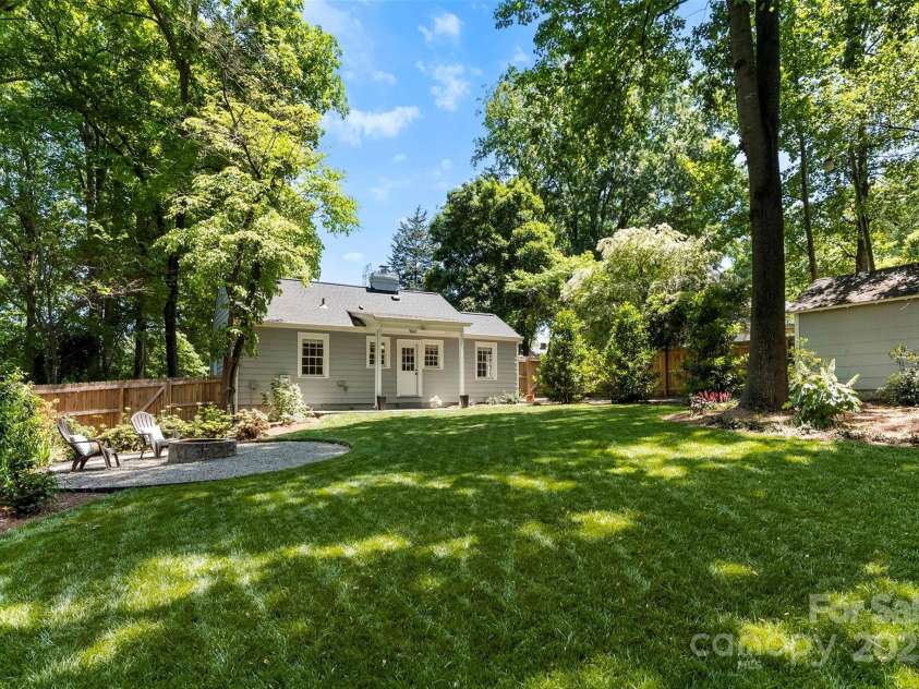 2008 Highland Street, Charlotte, NC 28208.  MLS# CAR4252481, YatesRealty ID 11713. 