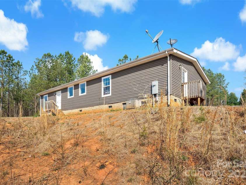 139 Green Leaf Drive, Nebo, NC 28761.  MLS# CAR4240967, YatesRealty ID 11714. BACK OF HOME