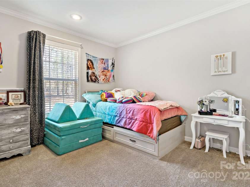 139 Green Leaf Drive, Nebo, NC 28761.  MLS# CAR4240967, YatesRealty ID 11714. BEDROOM 2