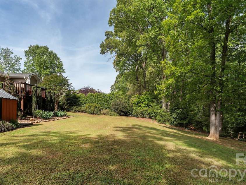 2322 Bearskin Lane, Monroe, NC 28110.  MLS# CAR4369625, YatesRealty ID 11714. 