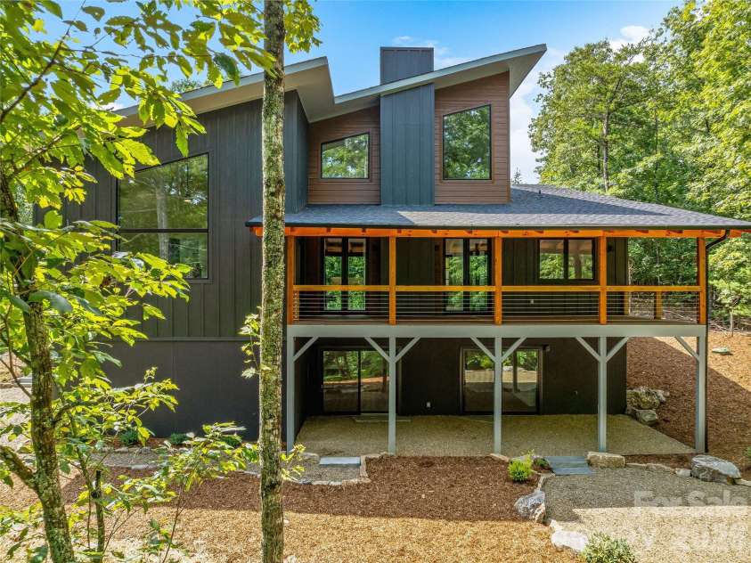 1180 West Lake Road, Marion, NC 28752.  MLS# CAR4358122, YatesRealty ID 11715. 