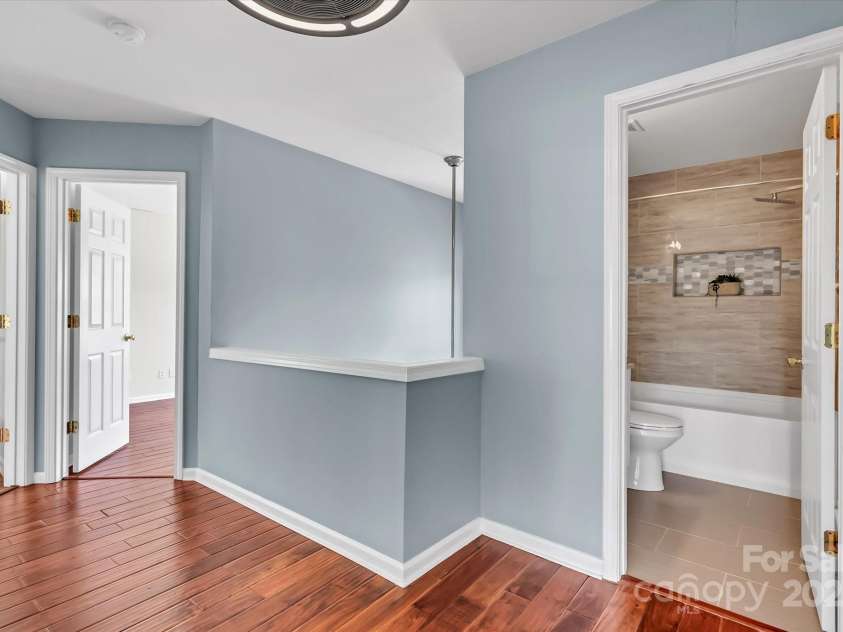 1216 Stourbridge Lion Drive, Charlotte, NC 28213.  MLS# CAR4246174, YatesRealty ID 11716. 