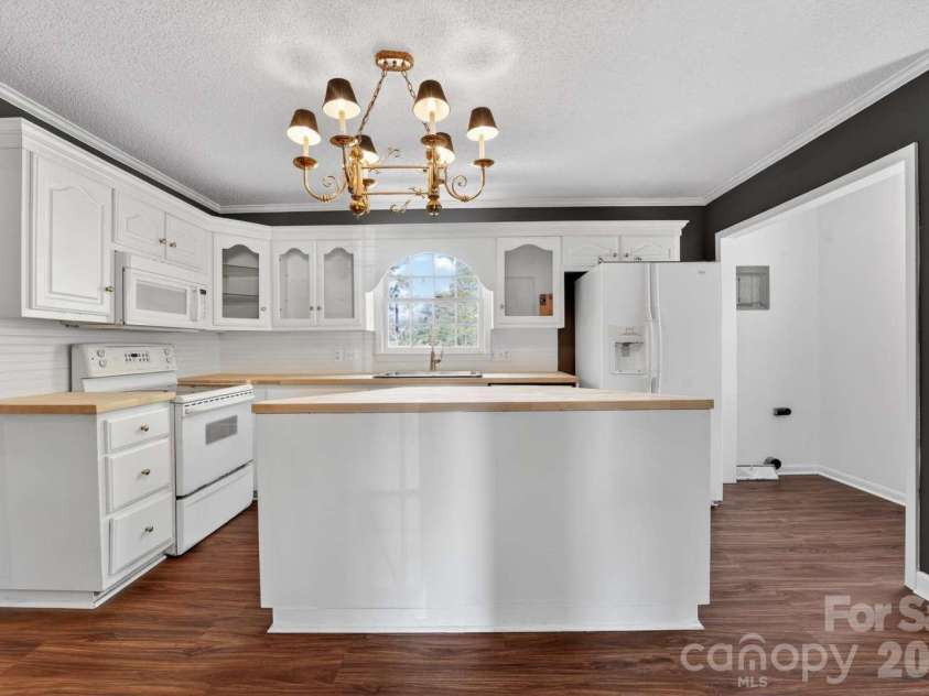 2466 Downey Drive, Lancaster, SC 29720.  MLS# CAR4369965, YatesRealty ID 11717. 