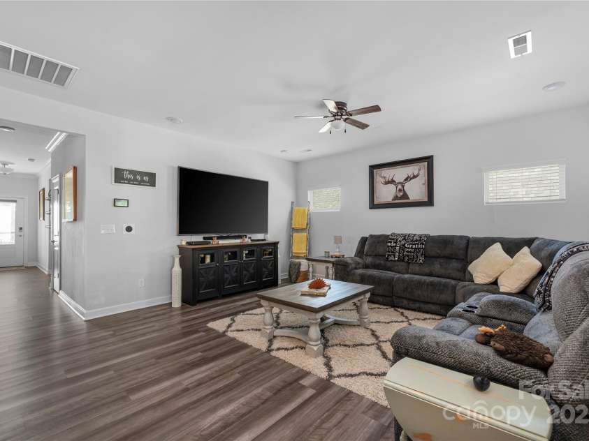 5304 Turtle Creek Drive, Denver, NC 28037.  MLS# CAR4189067, YatesRealty ID 11717. 