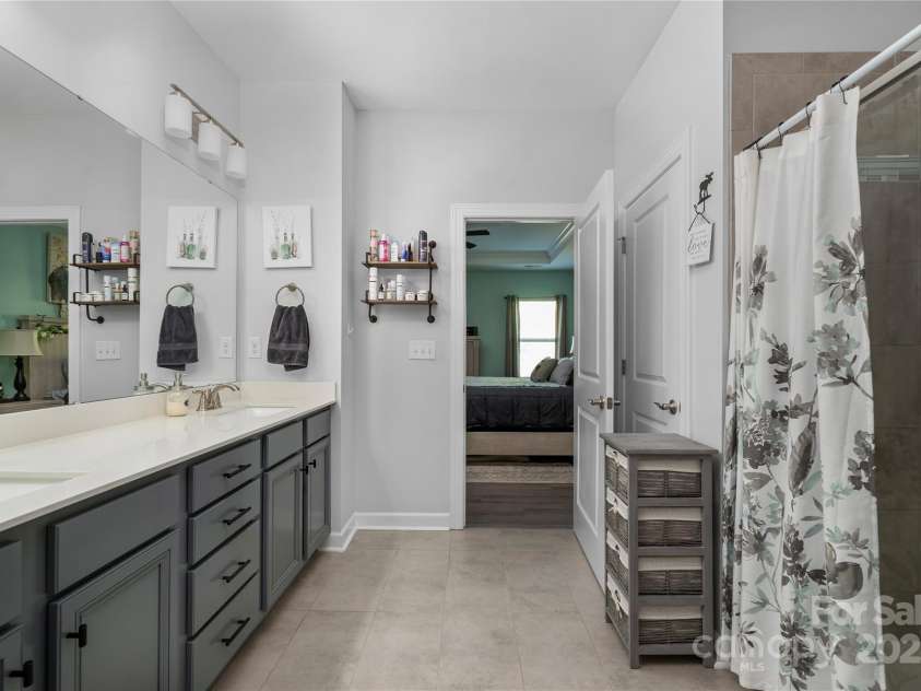 5304 Turtle Creek Drive, Denver, NC 28037.  MLS# CAR4189067, YatesRealty ID 11717. 