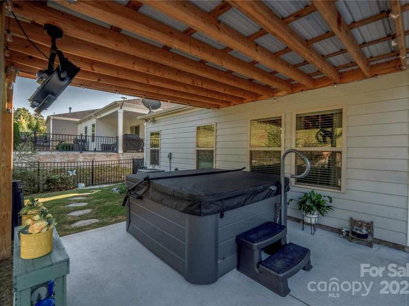 5304 Turtle Creek Drive, Denver, NC 28037.  MLS# CAR4189067, YatesRealty ID 11717. 