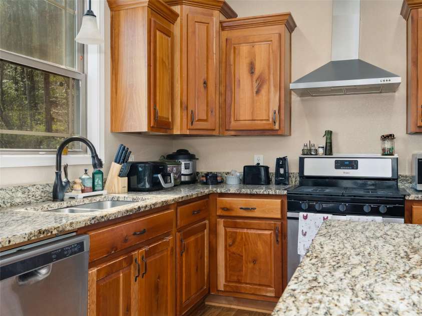 4823 Max Patch Road, Clyde, NC 28721.  MLS# CAR4369994, YatesRealty ID 11718. 
