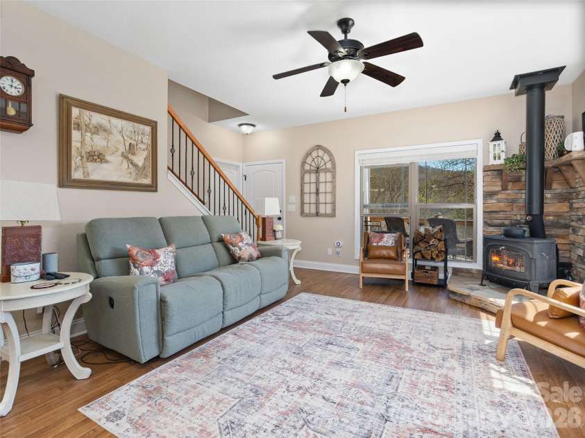 4823 Max Patch Road, Clyde, NC 28721.  MLS# CAR4369994, YatesRealty ID 11718. 