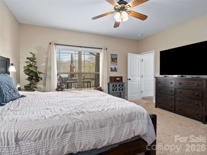 4823 Max Patch Road, Clyde, NC 28721.  MLS# CAR4369994, YatesRealty ID 11718. 