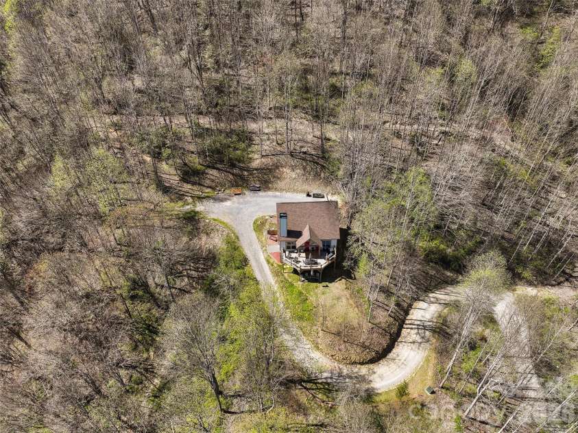 4823 Max Patch Road, Clyde, NC 28721.  MLS# CAR4369994, YatesRealty ID 11718. 