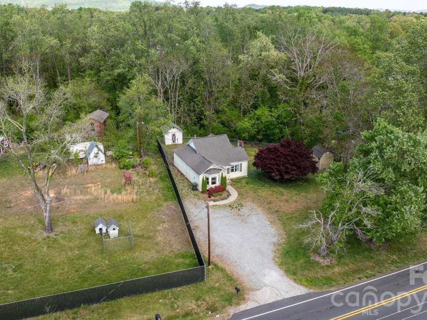 715 Main Street, Hudson, NC 28638.  MLS# CAR4370024, YatesRealty ID 11719. 
