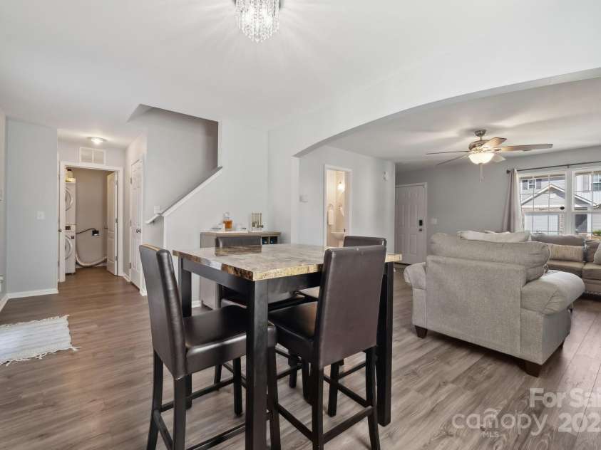 509 Ellingsworth Lane, Charlotte, NC 28214.  MLS# CAR4252053, YatesRealty ID 11720. 