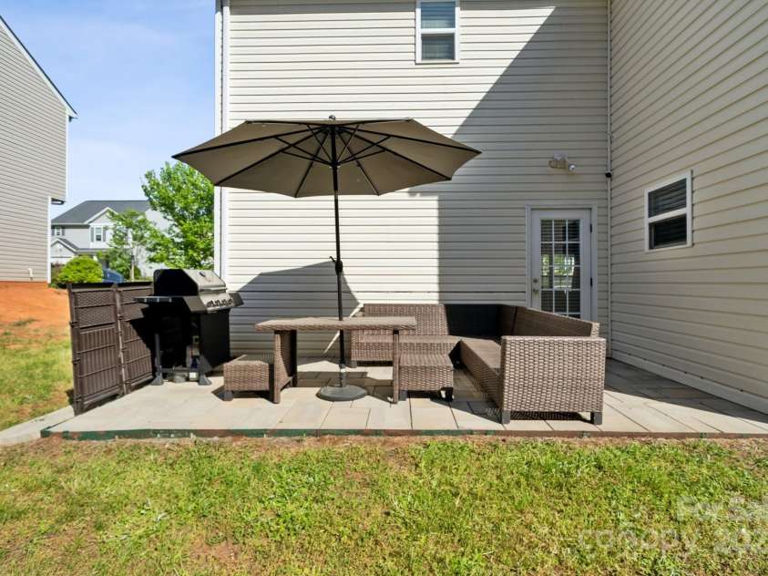 509 Ellingsworth Lane, Charlotte, NC 28214.  MLS# CAR4252053, YatesRealty ID 11720. 