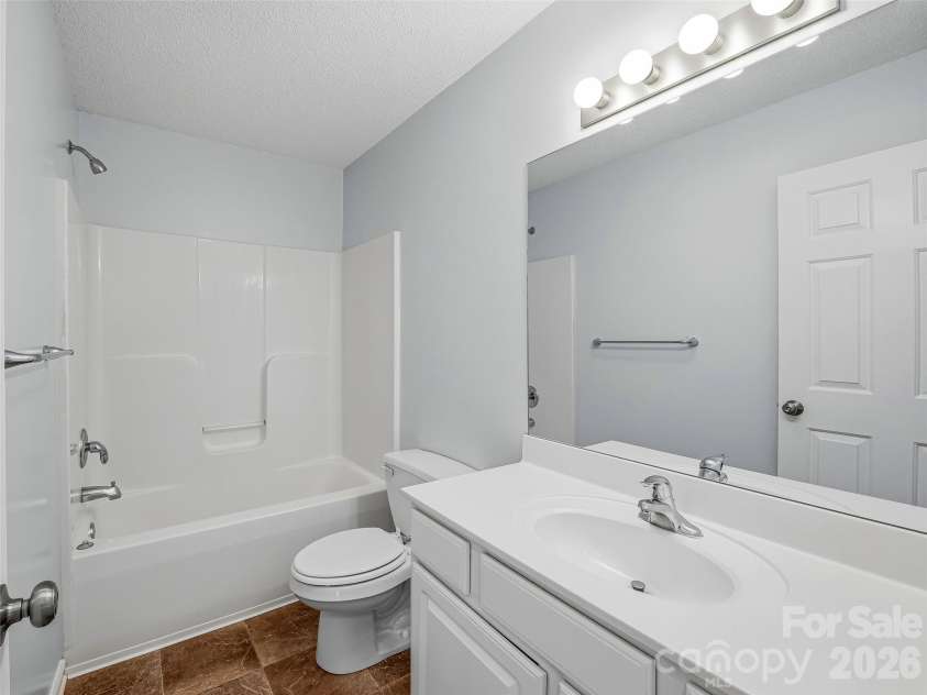 21 Shelburne Drive, Asheville, NC 28806.  MLS# CAR4370056, YatesRealty ID 11721. 