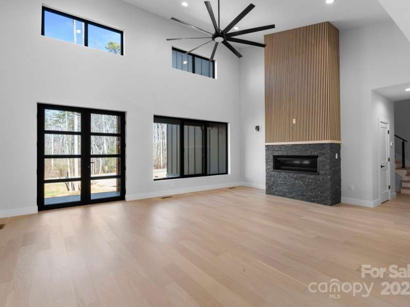 41 SCOTT MEADOWS Drive, Asheville, NC 28806.  MLS# CAR4201276, YatesRealty ID 11721. 