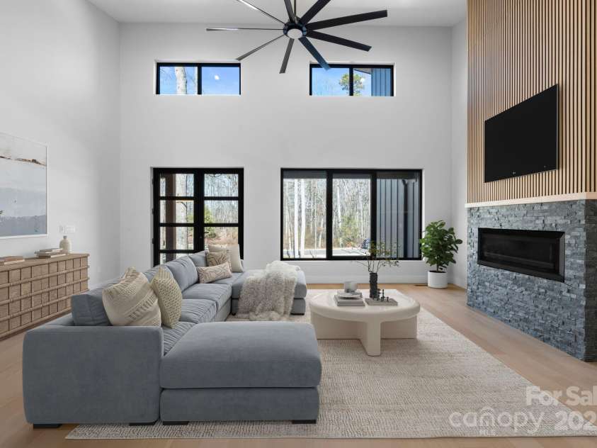 41 SCOTT MEADOWS Drive, Asheville, NC 28806.  MLS# CAR4201276, YatesRealty ID 11721. Virtually staged