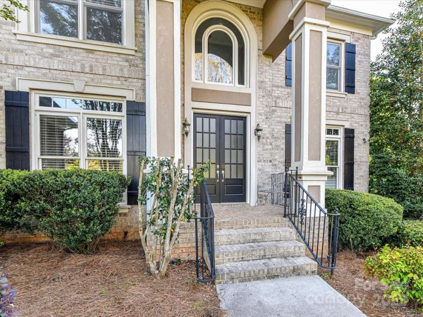 3200 Delamere Drive, Matthews, NC 28104.  MLS# CAR4250146, YatesRealty ID 11722. 