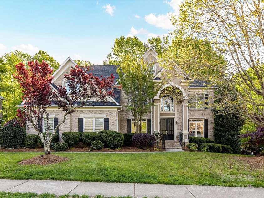 3200 Delamere Drive, Matthews, NC 28104.  MLS# CAR4250146, YatesRealty ID 11722. 