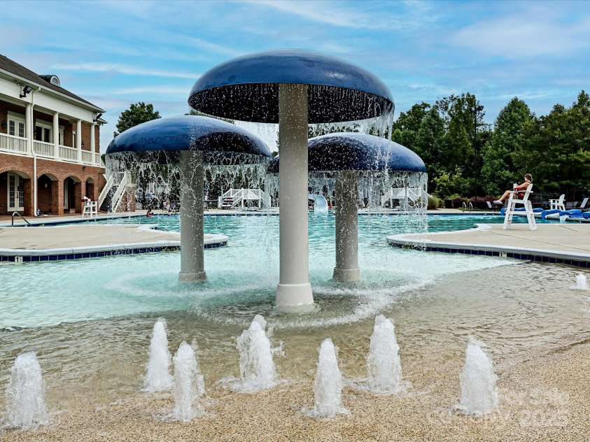 3200 Delamere Drive, Matthews, NC 28104.  MLS# CAR4250146, YatesRealty ID 11722. 