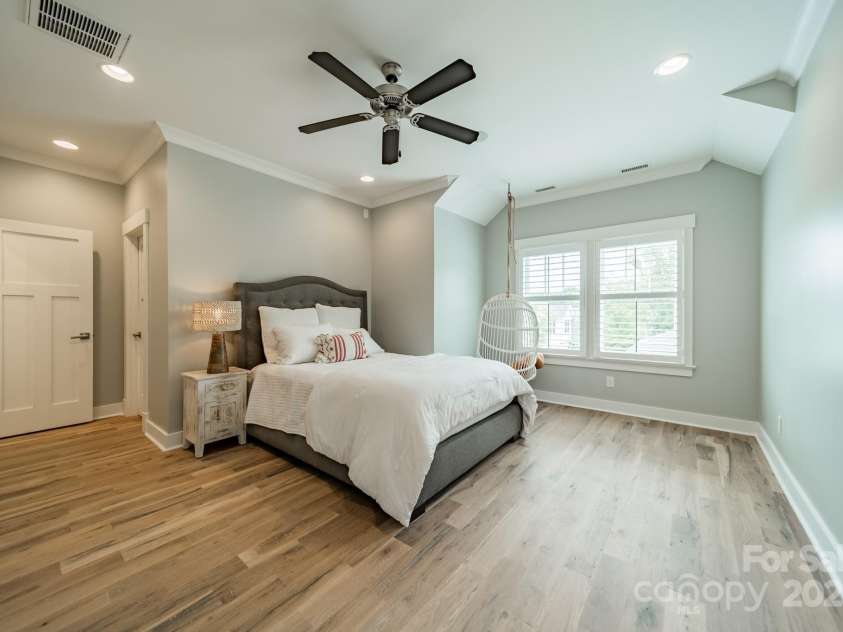 365 Delburg Street, Davidson, NC 28036.  MLS# CAR4248502, YatesRealty ID 11723. 