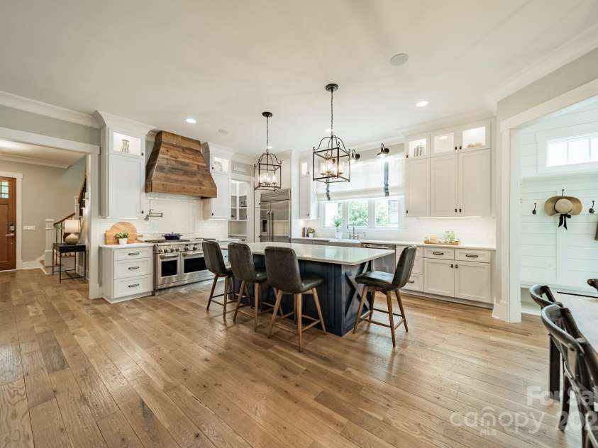 365 Delburg Street, Davidson, NC 28036.  MLS# CAR4248502, YatesRealty ID 11723. 