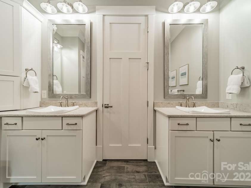 365 Delburg Street, Davidson, NC 28036.  MLS# CAR4248502, YatesRealty ID 11723. 