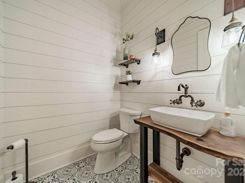 365 Delburg Street, Davidson, NC 28036.  MLS# CAR4248502, YatesRealty ID 11723. Cutest little Powder Room