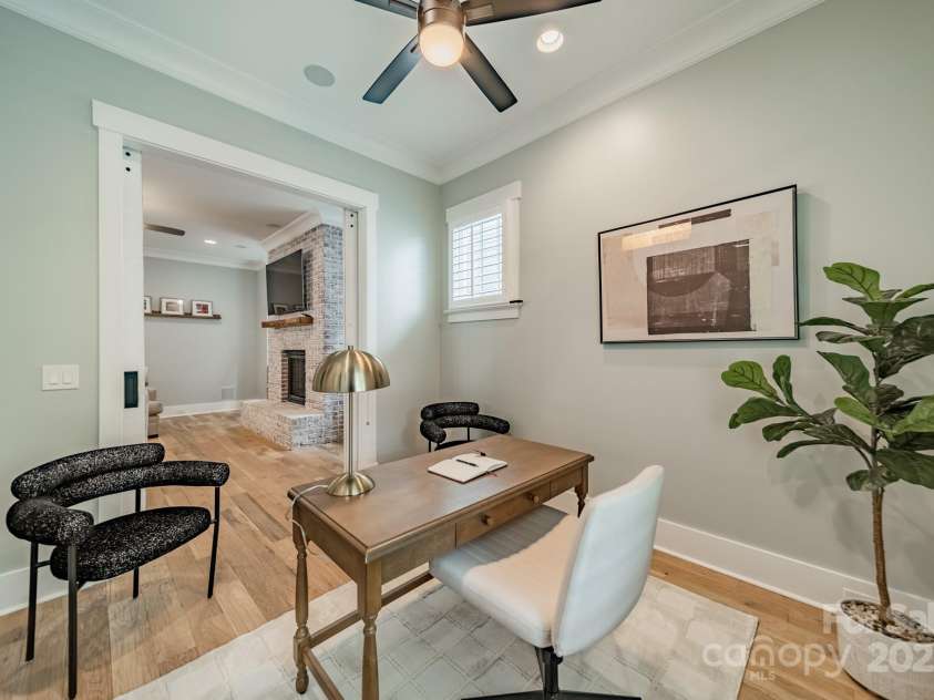 365 Delburg Street, Davidson, NC 28036.  MLS# CAR4248502, YatesRealty ID 11723. Perfect Office space