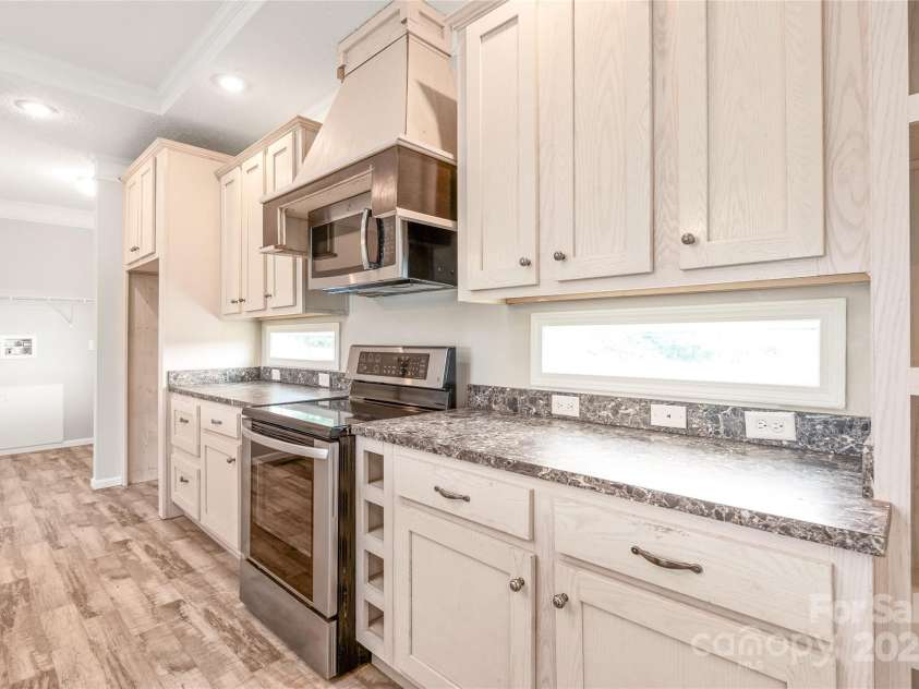 3648 Plainfield Drive, Shelby, NC 28150.  MLS# CAR4246254, YatesRealty ID 11726. 