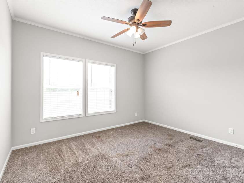 3648 Plainfield Drive, Shelby, NC 28150.  MLS# CAR4246254, YatesRealty ID 11726. 