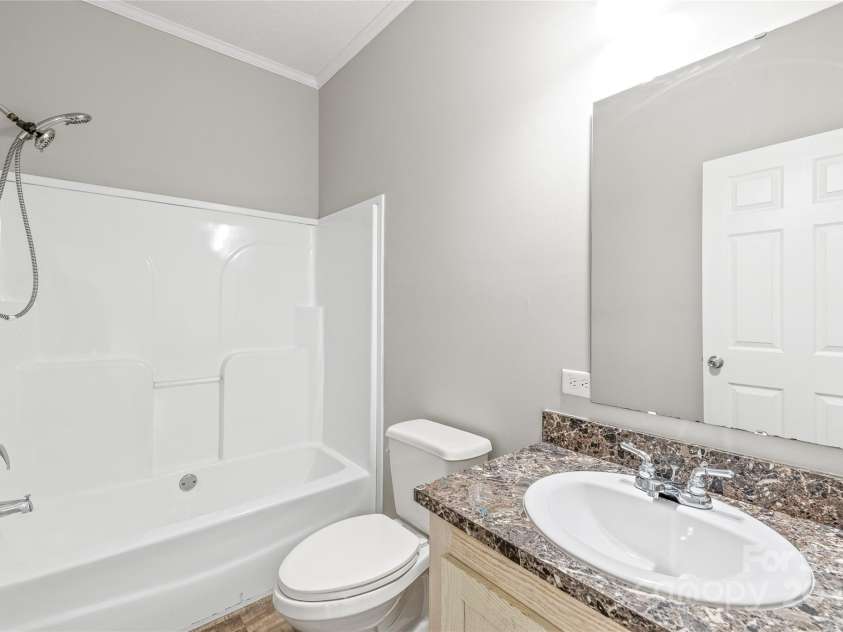 3648 Plainfield Drive, Shelby, NC 28150.  MLS# CAR4246254, YatesRealty ID 11726. 