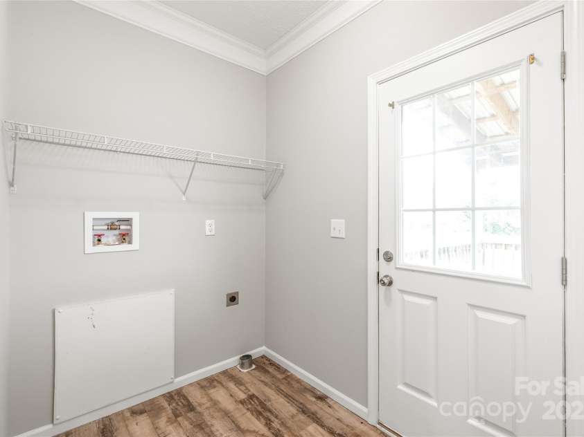 3648 Plainfield Drive, Shelby, NC 28150.  MLS# CAR4246254, YatesRealty ID 11726. 