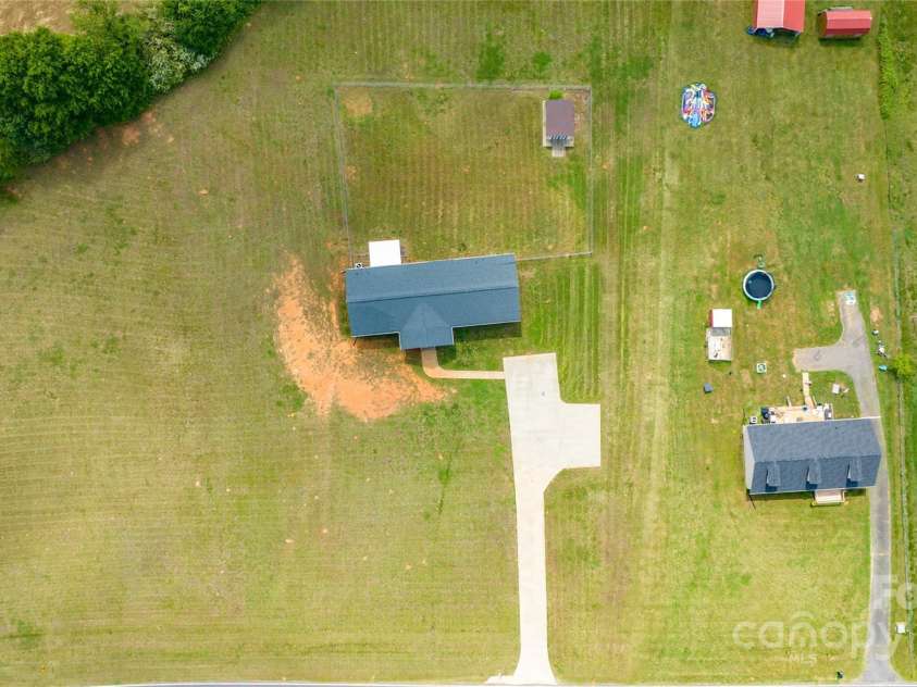 3648 Plainfield Drive, Shelby, NC 28150.  MLS# CAR4246254, YatesRealty ID 11726. 