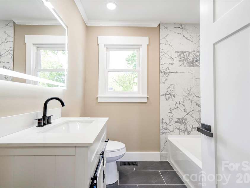 763 Broad Street, Shelby, NC 28152.  MLS# CAR4369420, YatesRealty ID 11726. Bath