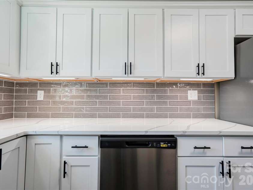 763 Broad Street, Shelby, NC 28152.  MLS# CAR4369420, YatesRealty ID 11726. Kitchen