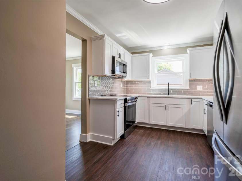 763 Broad Street, Shelby, NC 28152.  MLS# CAR4369420, YatesRealty ID 11726. Kitchen