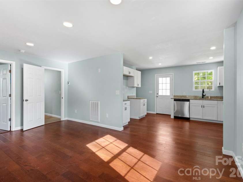 328 Whitner Street, Rock Hill, SC 29730.  MLS# CAR4370096, YatesRealty ID 11727. 