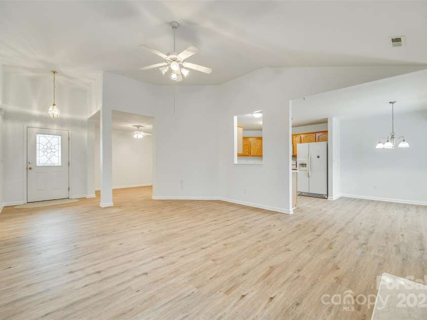 4648 Madeline Drive, Rock Hill, SC 29732.  MLS# CAR4217796, YatesRealty ID 11727. 