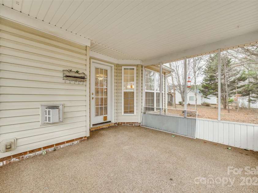 4648 Madeline Drive, Rock Hill, SC 29732.  MLS# CAR4217796, YatesRealty ID 11727. 