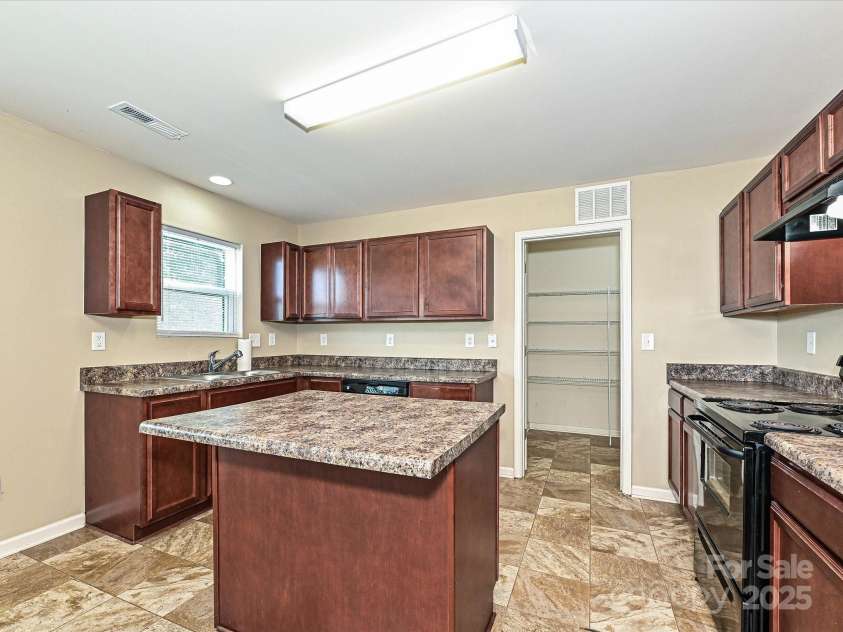 104 Mulligan Drive, Shelby, NC 28150.  MLS# CAR4241594, YatesRealty ID 11728. 