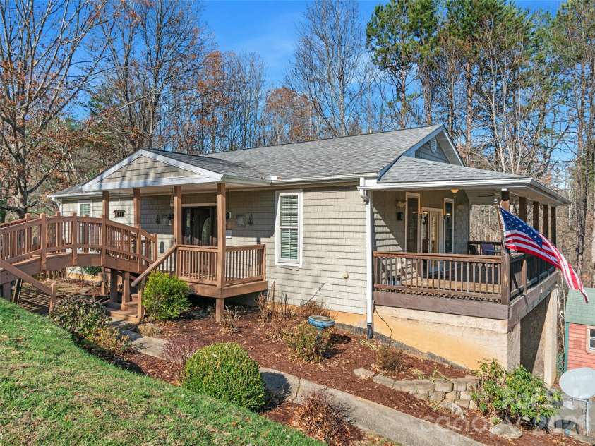 16 Sunny Lane, Mars Hill, NC 28754.  MLS# CAR4370188, YatesRealty ID 11728. 