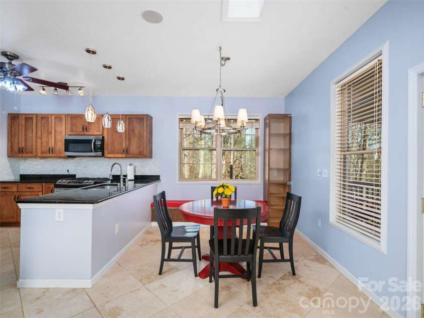 16 Sunny Lane, Mars Hill, NC 28754.  MLS# CAR4370188, YatesRealty ID 11728. 