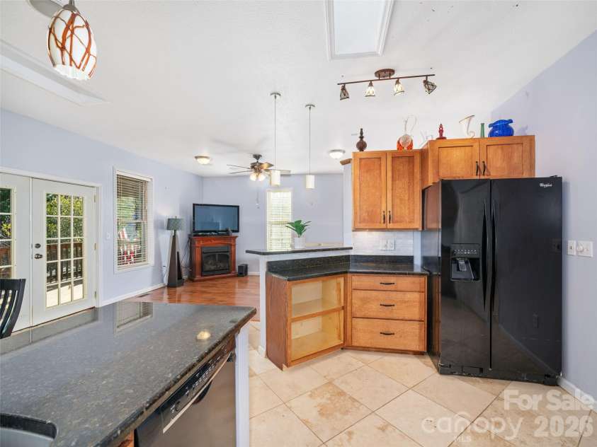 16 Sunny Lane, Mars Hill, NC 28754.  MLS# CAR4370188, YatesRealty ID 11728. 