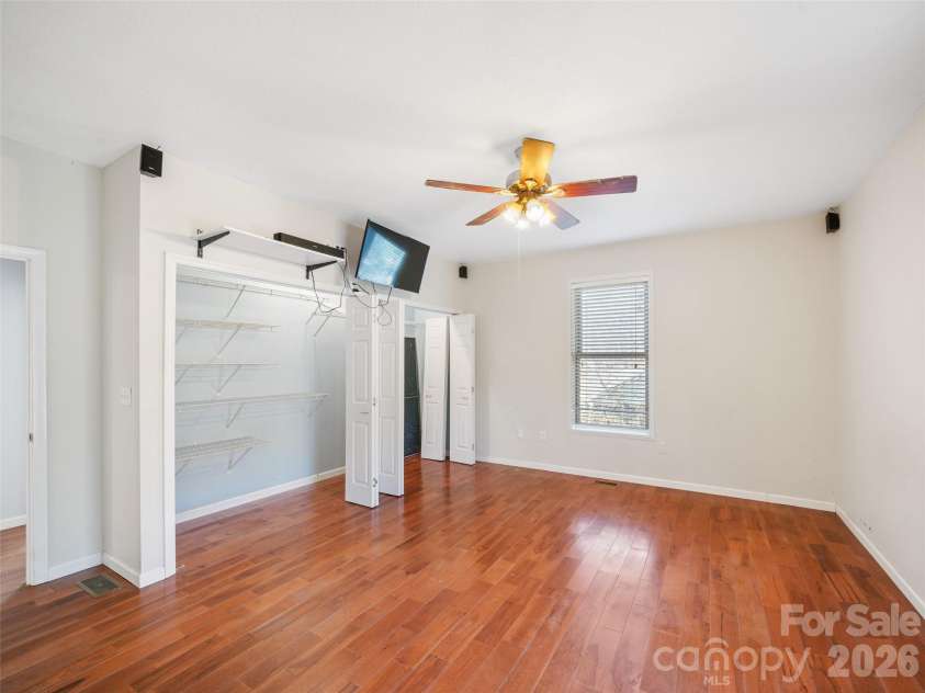 16 Sunny Lane, Mars Hill, NC 28754.  MLS# CAR4370188, YatesRealty ID 11728. 